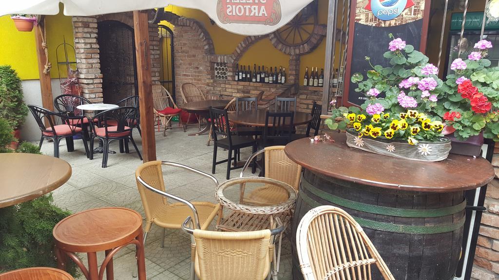 Penzion A Vino Brzecław Zewnętrze zdjęcie